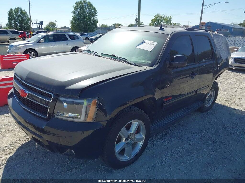 1GNSKBE03CR227777 2012 CHEVROLET TAHOE photo no. 2