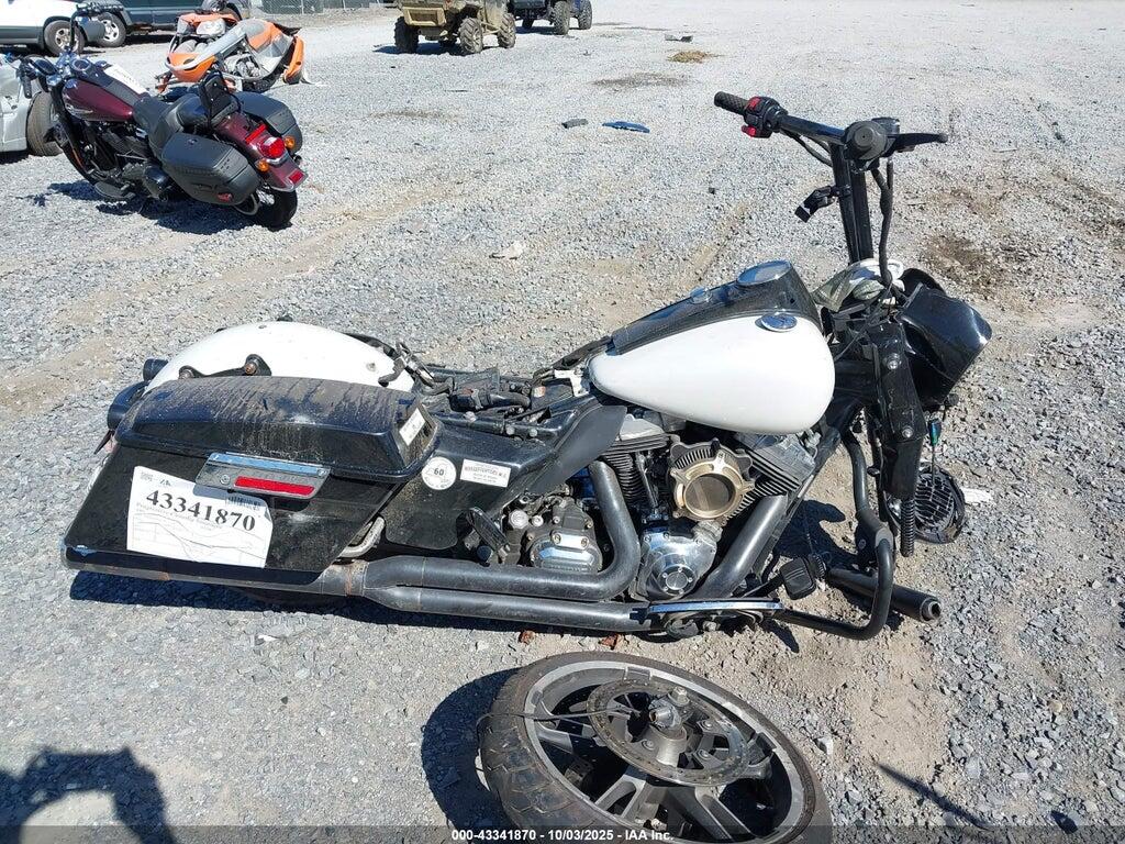 1HD1FHM1X9Y639858 2009 HARLEY-DAVIDSON FLHP photo no. 11