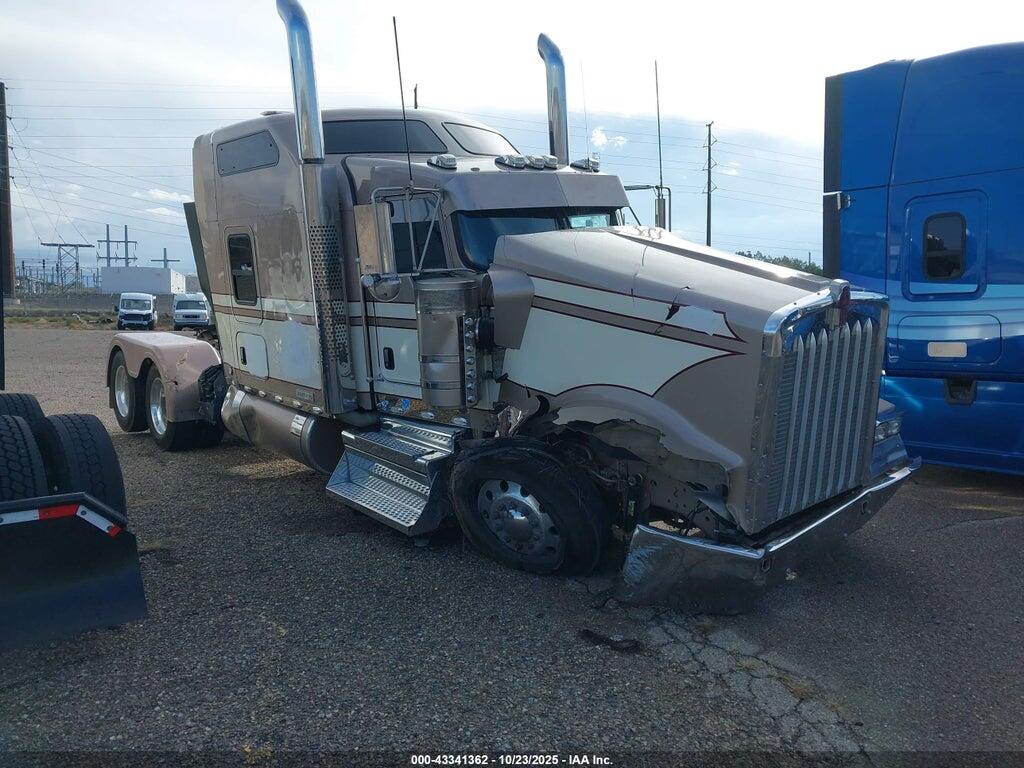 2021 KENWORTH W900 1XKWD49X1MR432625