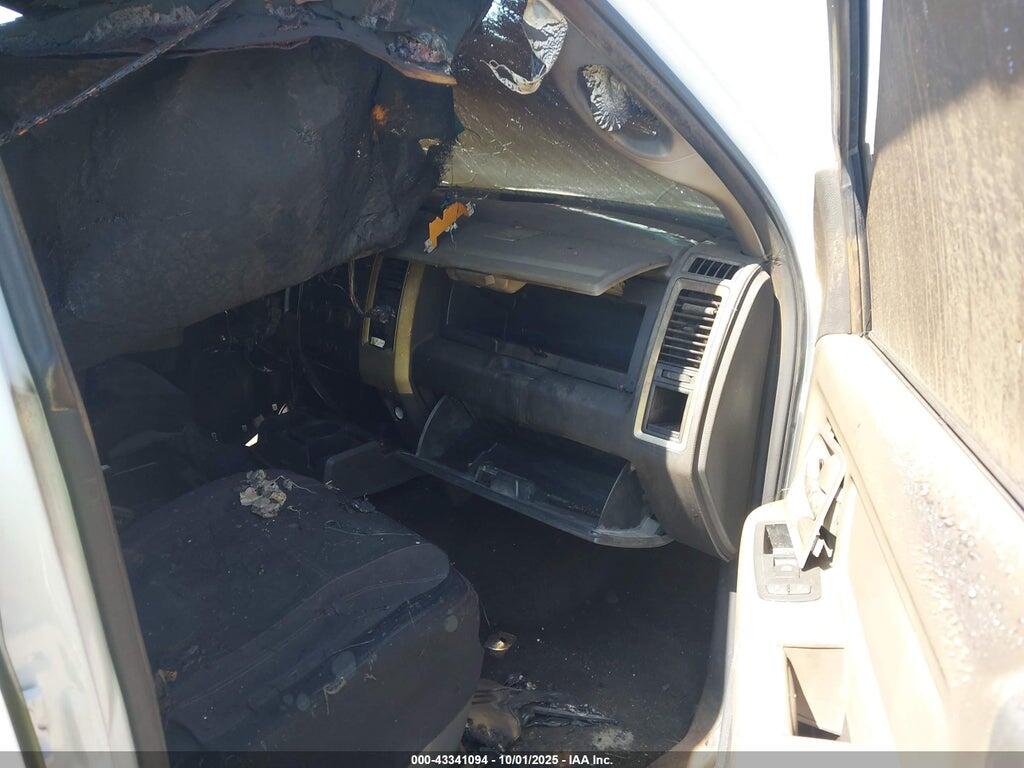 1C6RD6LT5CS123409 2012 RAM 1500 photo no. 5