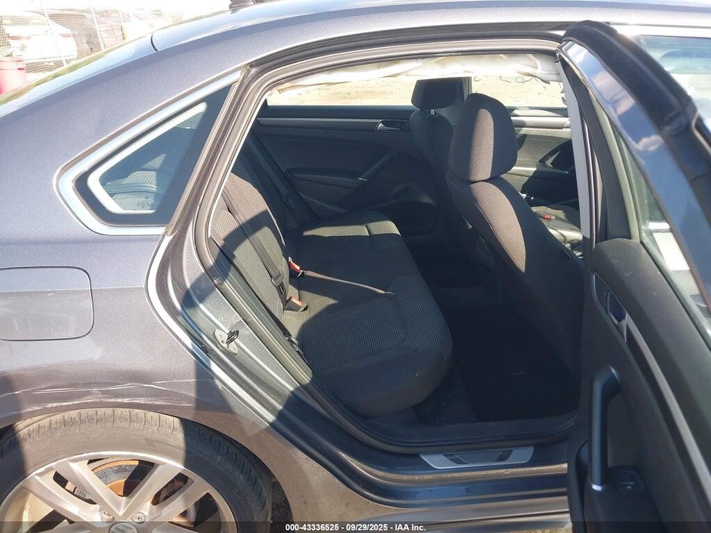 1VWAT7A3XGC033168 2016 VOLKSWAGEN PASSAT photo no. 8