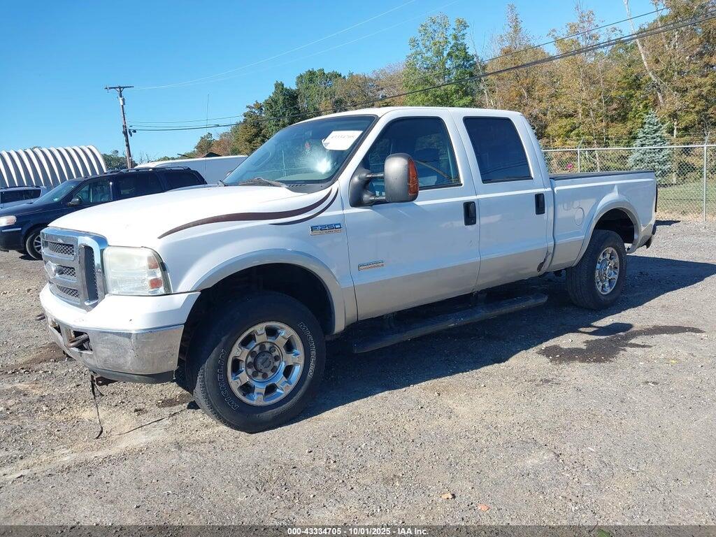 1FTSW21P25EA76604 2005 FORD F-250 photo no. 2