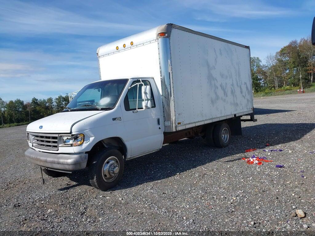 1FDKE37F6SHB51950 1996 FORD ECONOLINE photo no. 2
