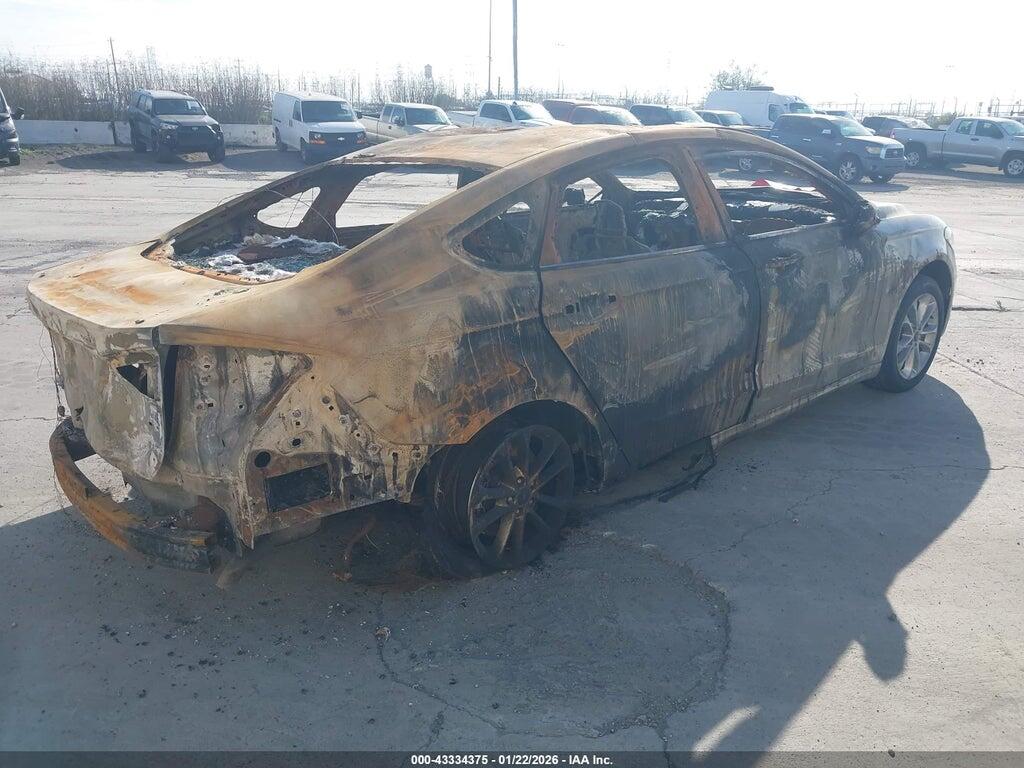 3FA6P0SU1KR216096 2019 FORD FUSION ENERGI photo no. 4