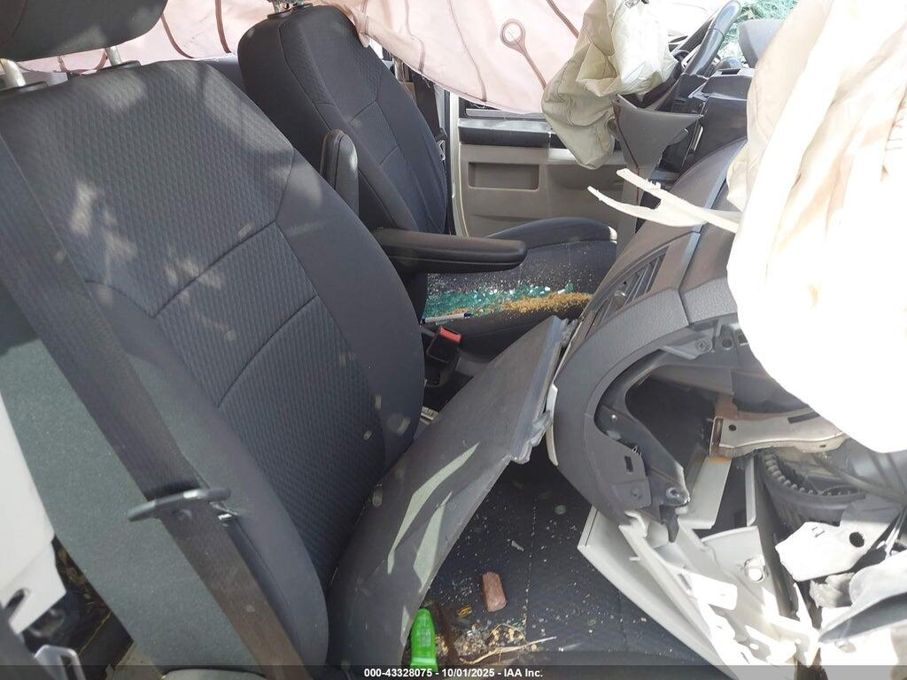 2D4RN5DX4AR124666 2010 DODGE GRAND CARAVAN photo no. 5