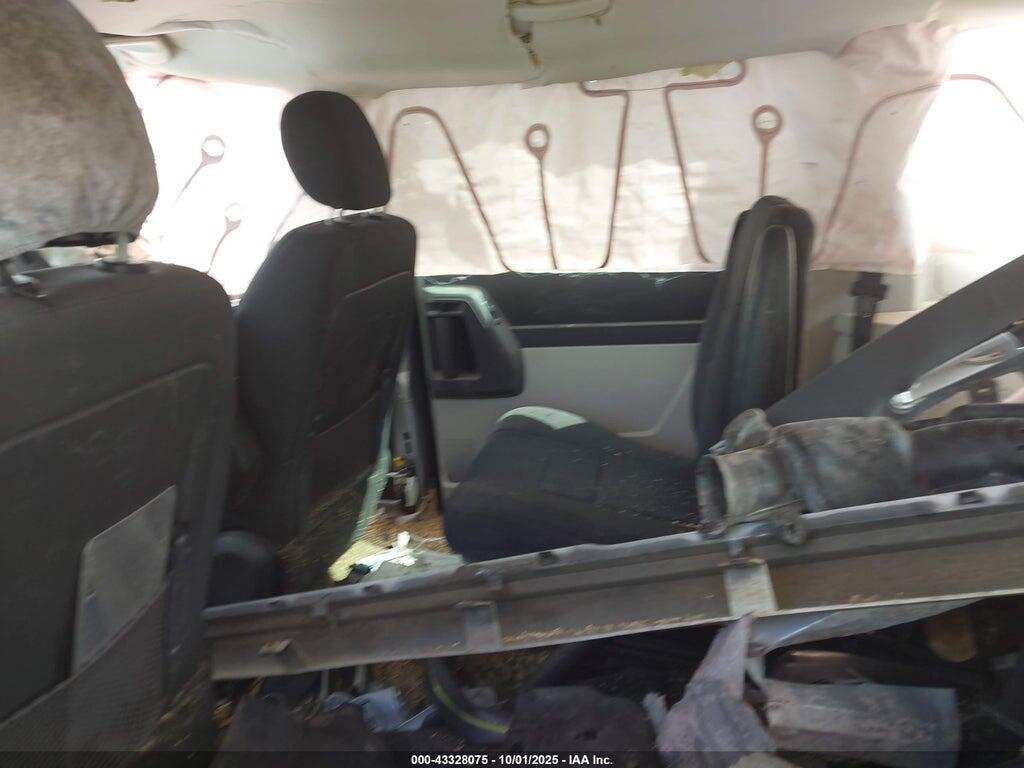 2D4RN5DX4AR124666 2010 DODGE GRAND CARAVAN photo no. 8