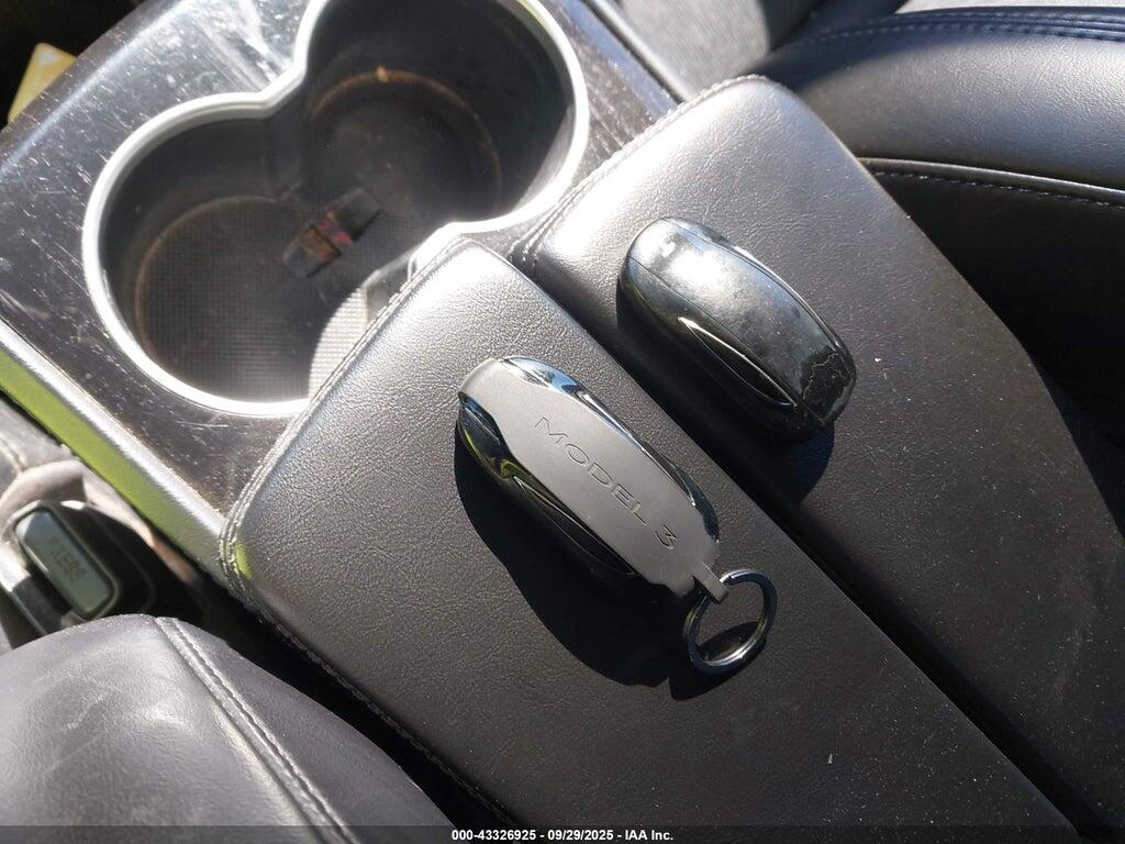 5YJXCDE24HF066149 2017 TESLA MODEL X photo no. 11