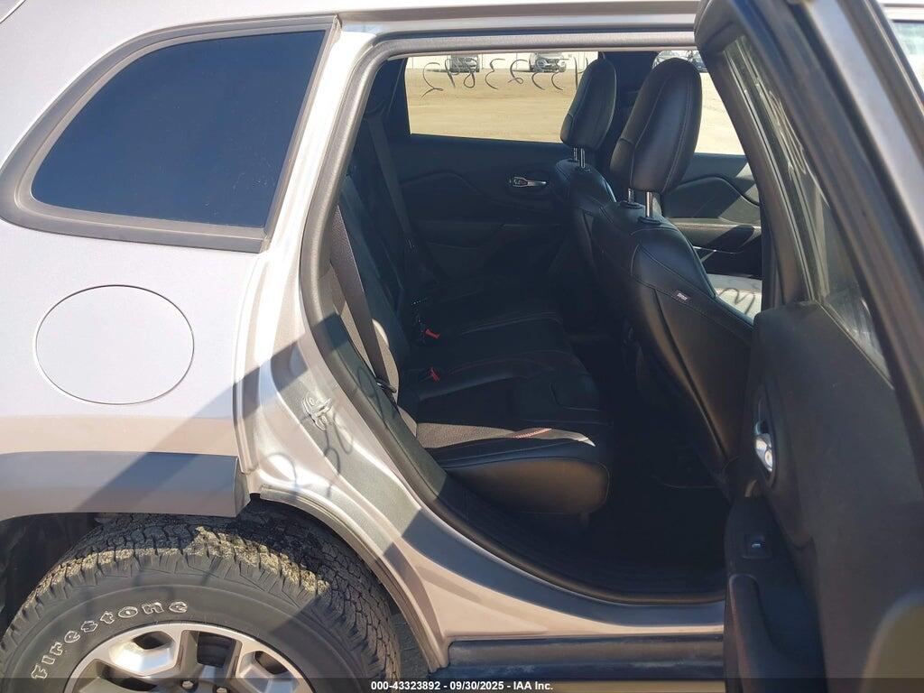 1C4PJMBX2KD483516 2019 JEEP CHEROKEE photo no. 8