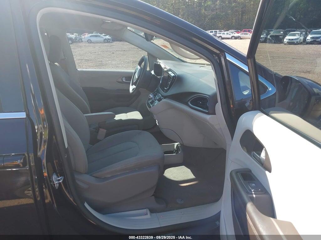 2C4RC1DG8HR704816 2017 CHRYSLER PACIFICA photo no. 5