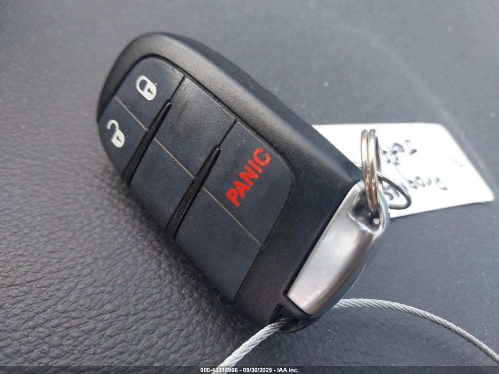 1C4RJFAG6HC727740 2017 JEEP GRAND CHEROKEE photo no. 11