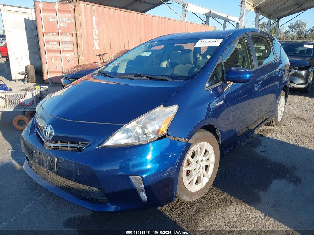 JTDZN3EUXD3225634 2013 TOYOTA PRIUS V photo no. 2
