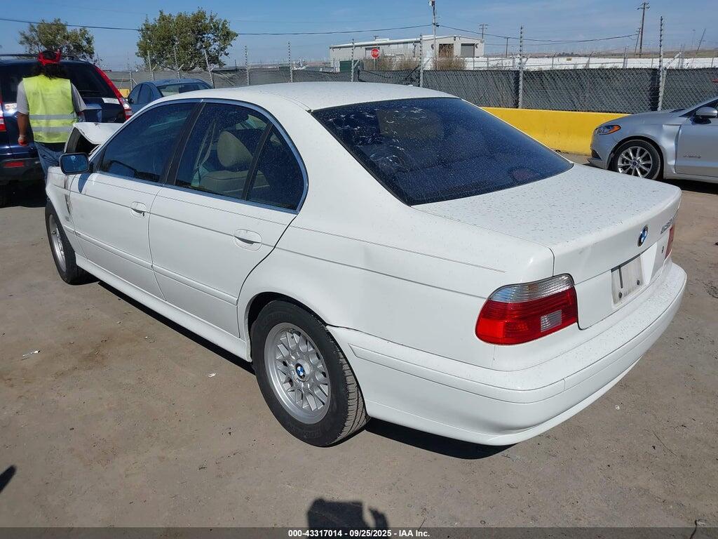 WBADT63403CK32303 2003 BMW 530IA photo no. 3