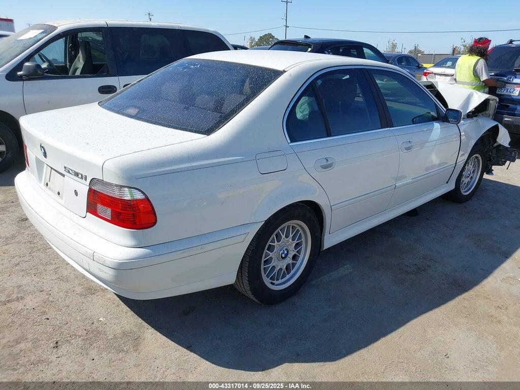 WBADT63403CK32303 2003 BMW 530IA photo no. 4