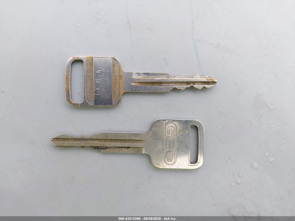 2C1MR6461R6710065 1994 GEO METRO photo no. 11