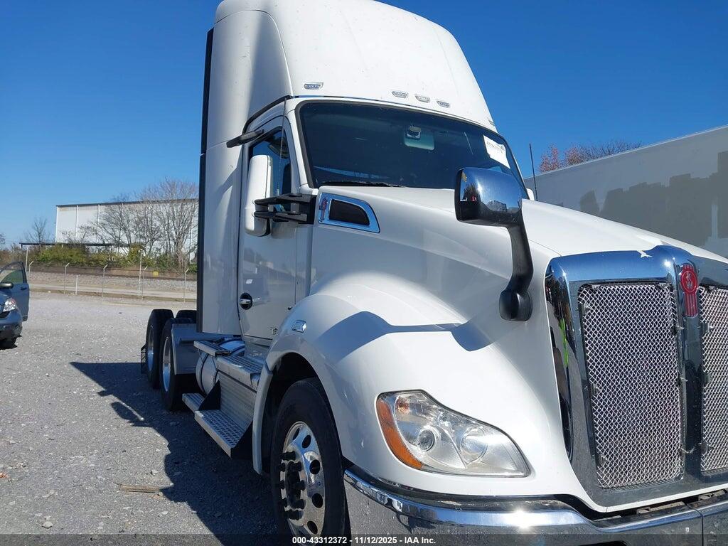 1XKYD49X8LJ347996 2020 KENWORTH T680 photo no. 1
