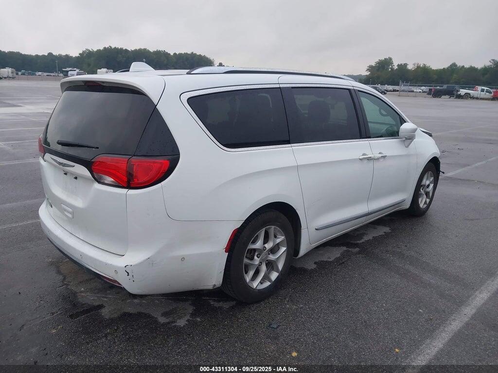 2C4RC1EG7KR746254 2019 CHRYSLER PACIFICA photo no. 4