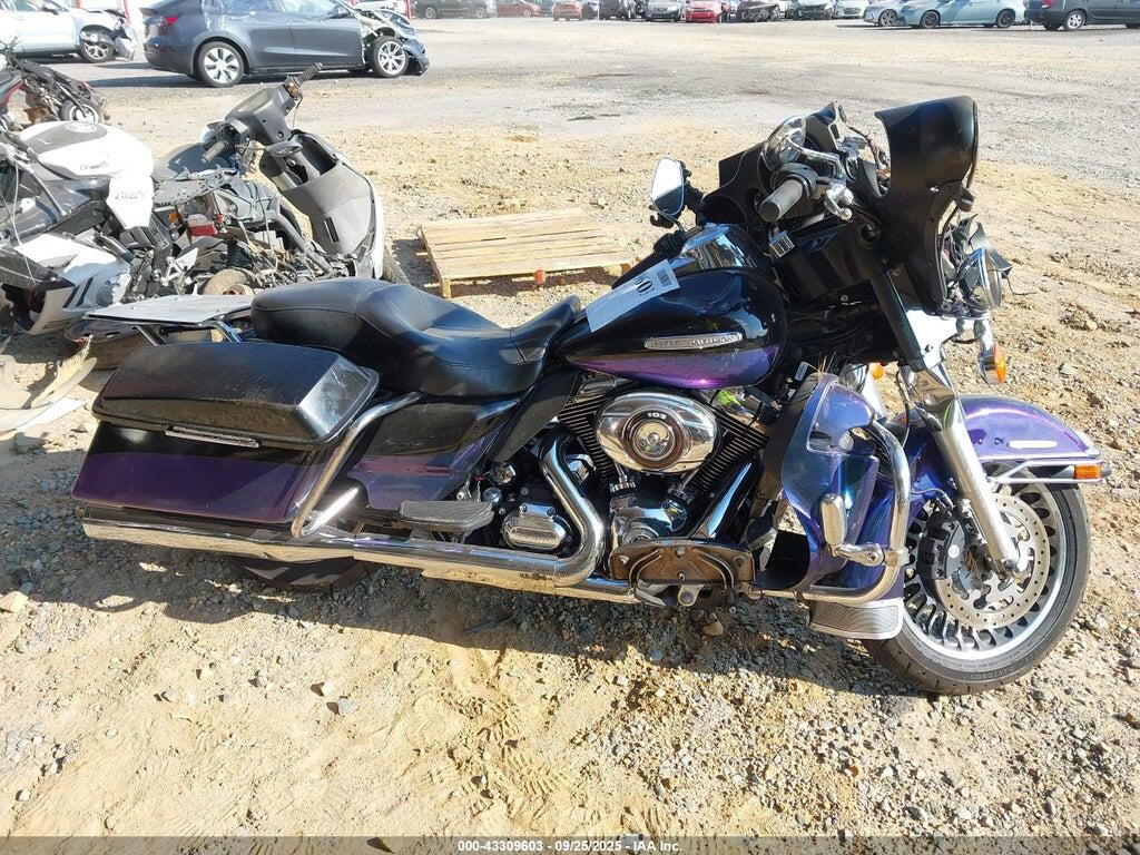 1HD1KEM16AB651779 2010 HARLEY-DAVIDSON FLHTK photo no. 11