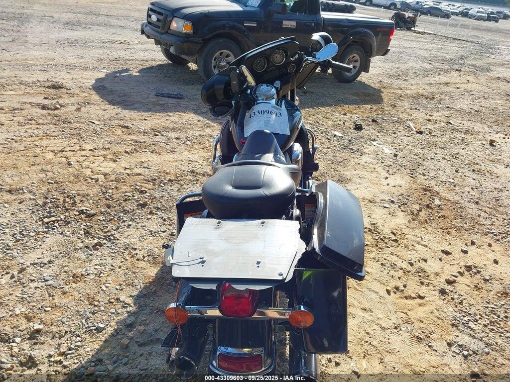 1HD1KEM16AB651779 2010 HARLEY-DAVIDSON FLHTK photo no. 6