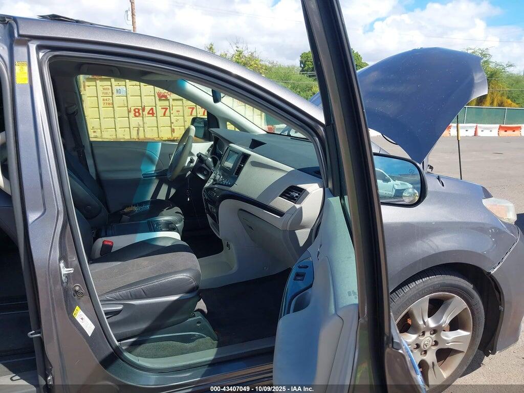 5TDXK3DC9ES464181 2014 TOYOTA SIENNA photo no. 5