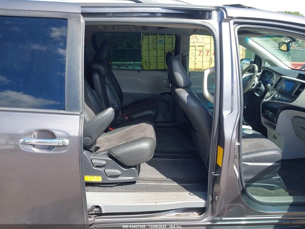 5TDXK3DC9ES464181 2014 TOYOTA SIENNA photo no. 8