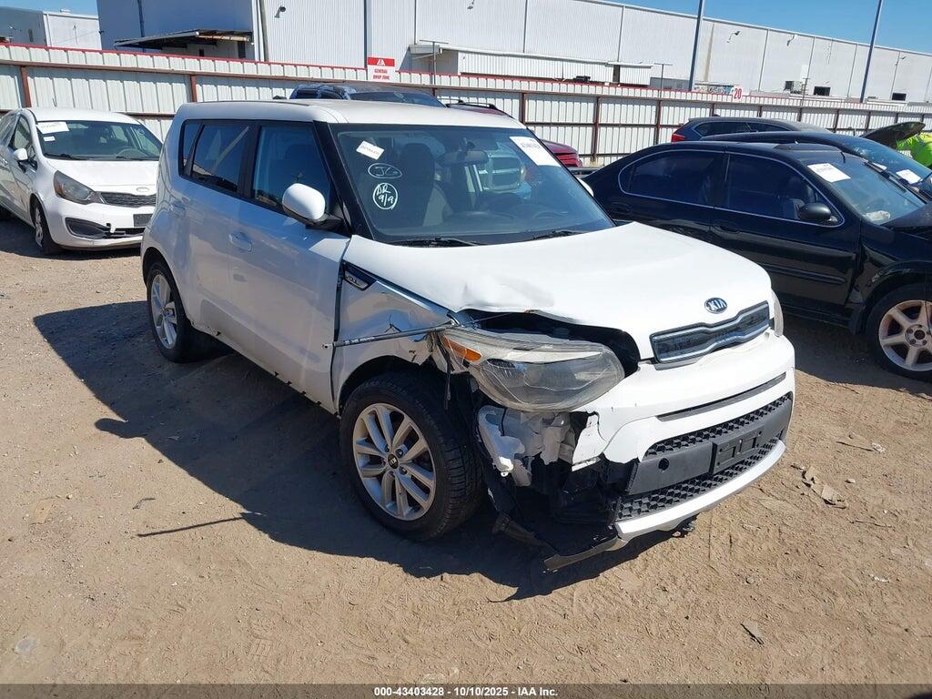 KNDJP3A58J7545514 2018 KIA SOUL photo no. 1