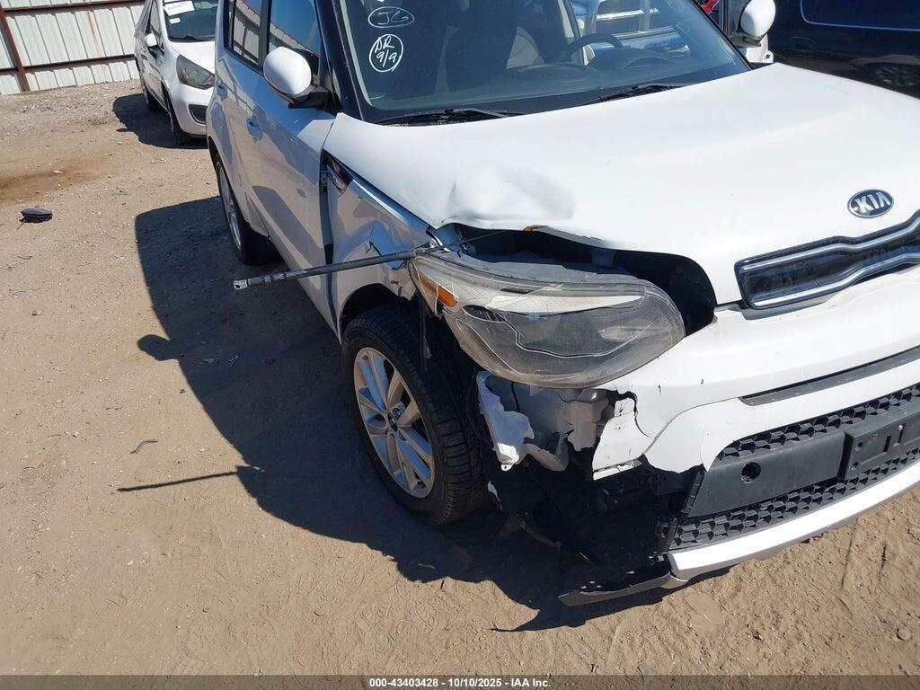 KNDJP3A58J7545514 2018 KIA SOUL photo no. 6