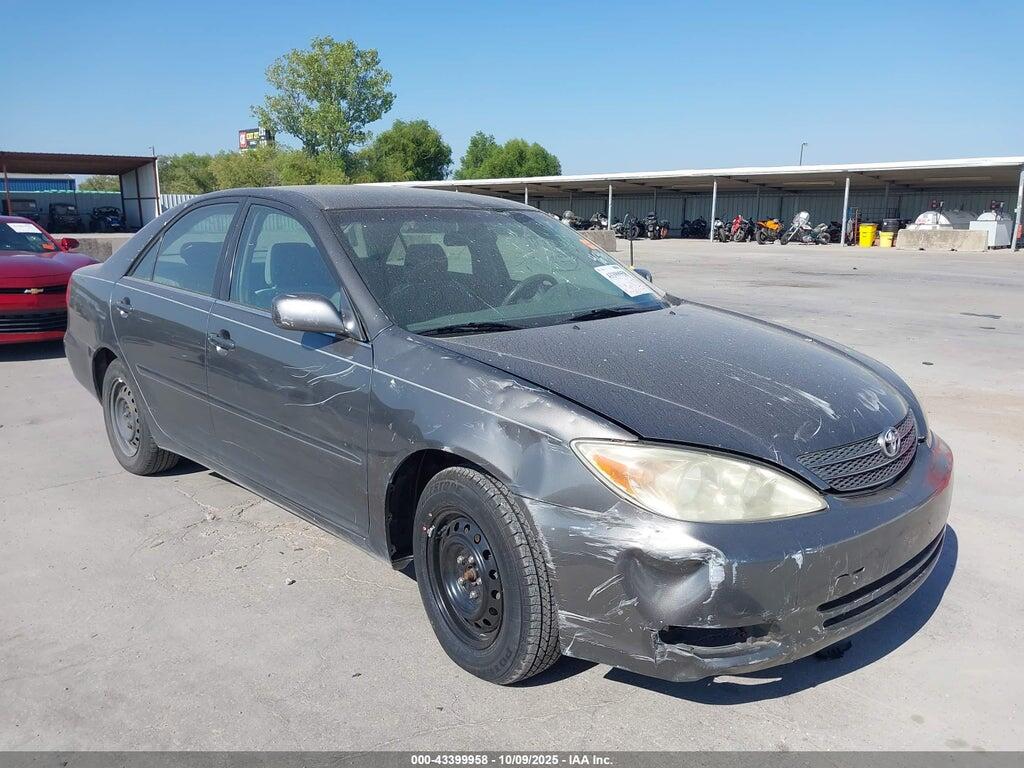JTDBE32KX20119378 2002 TOYOTA CAMRY photo no. 1