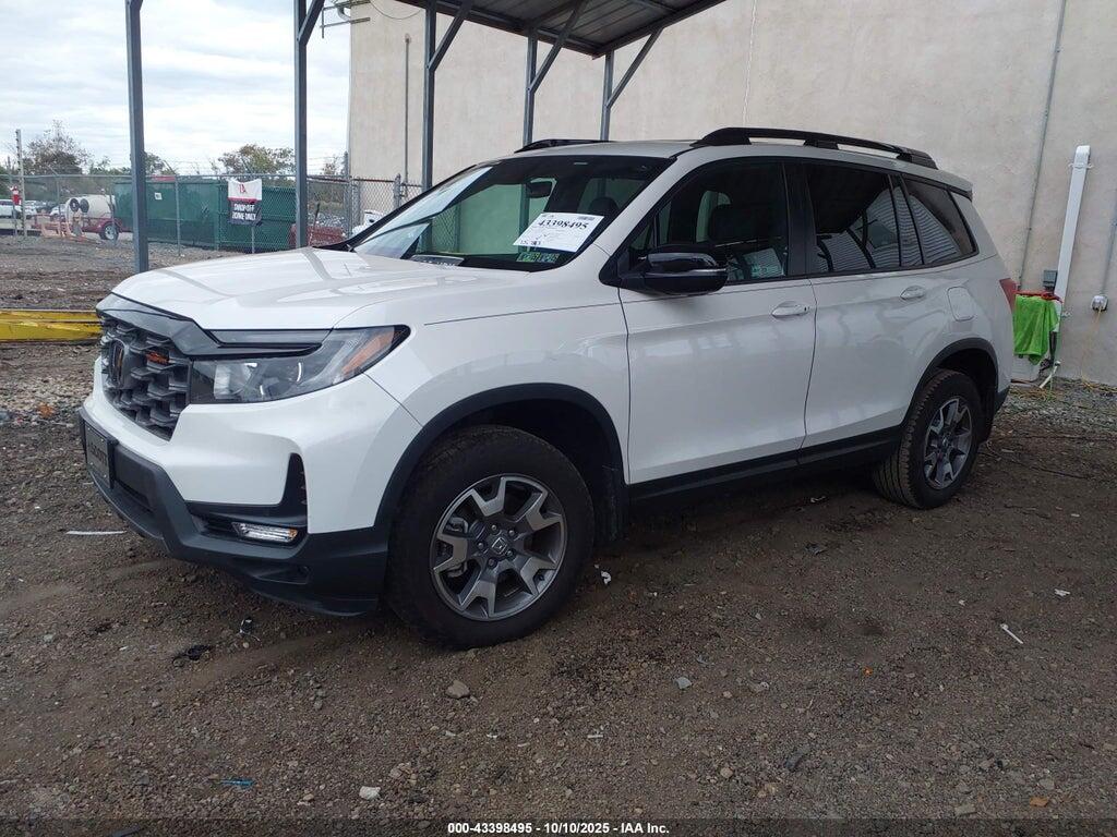 5FNYF8H68PB043229 2023 HONDA PASSPORT photo no. 2