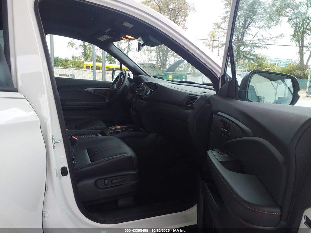 5FNYF8H68PB043229 2023 HONDA PASSPORT photo no. 5