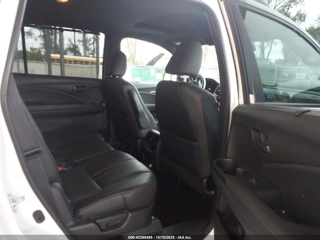 5FNYF8H68PB043229 2023 HONDA PASSPORT photo no. 8