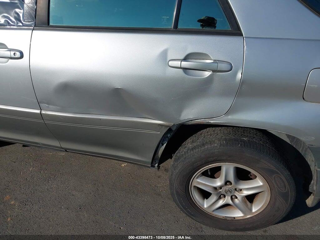 JTJGF10U610117988 2001 LEXUS RX 300 photo no. 6