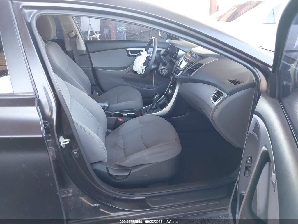 5NPDH4AE4GH759906 2016 HYUNDAI ELANTRA photo no. 5