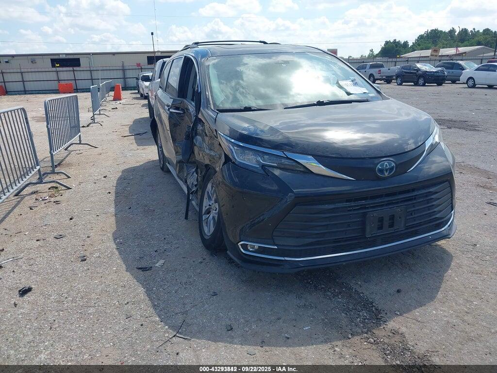 5TDYRKEC8MS030289 2021 TOYOTA SIENNA photo no. 1
