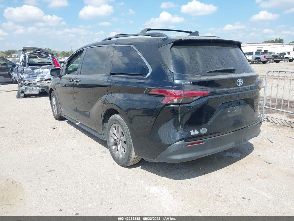 5TDYRKEC8MS030289 2021 TOYOTA SIENNA photo no. 3