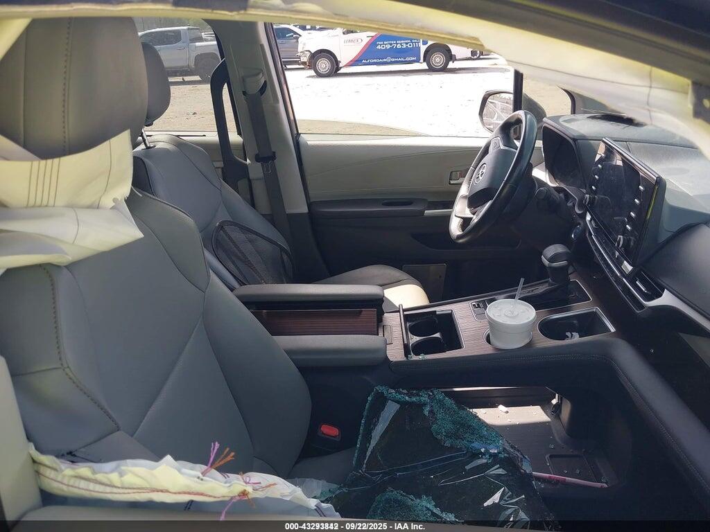 5TDYRKEC8MS030289 2021 TOYOTA SIENNA photo no. 5
