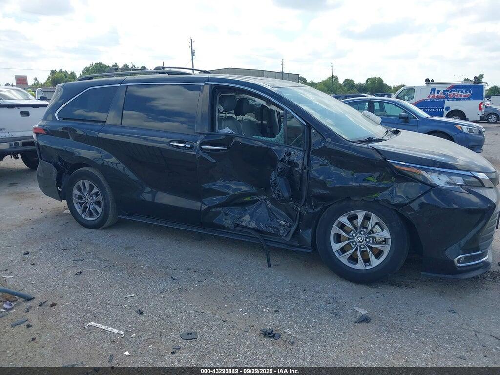 5TDYRKEC8MS030289 2021 TOYOTA SIENNA photo no. 6