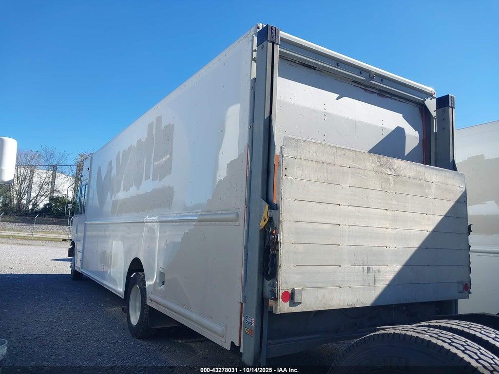1F66F5KY5J0A11038 2018 FORD F-59 COMMERCIAL STRIPPED photo no. 3