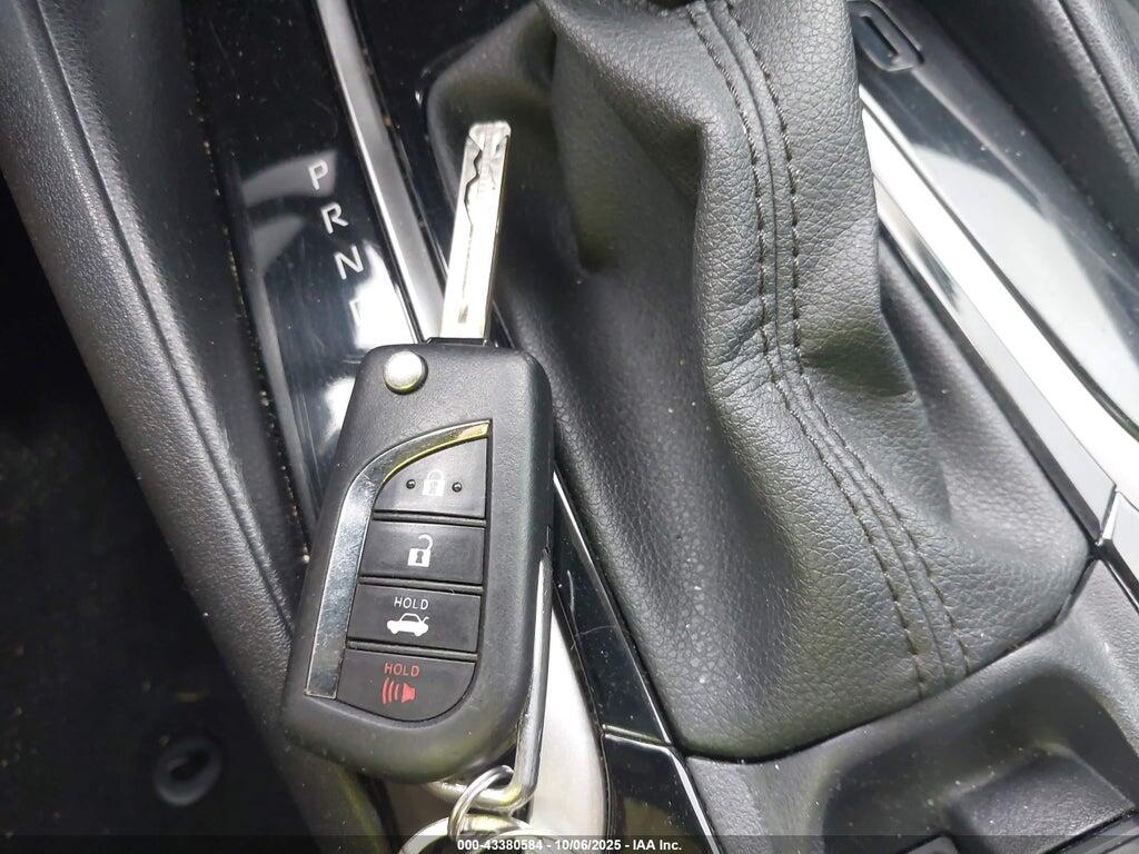 5YFEPMAE6NP385242 2022 TOYOTA COROLLA photo no. 11