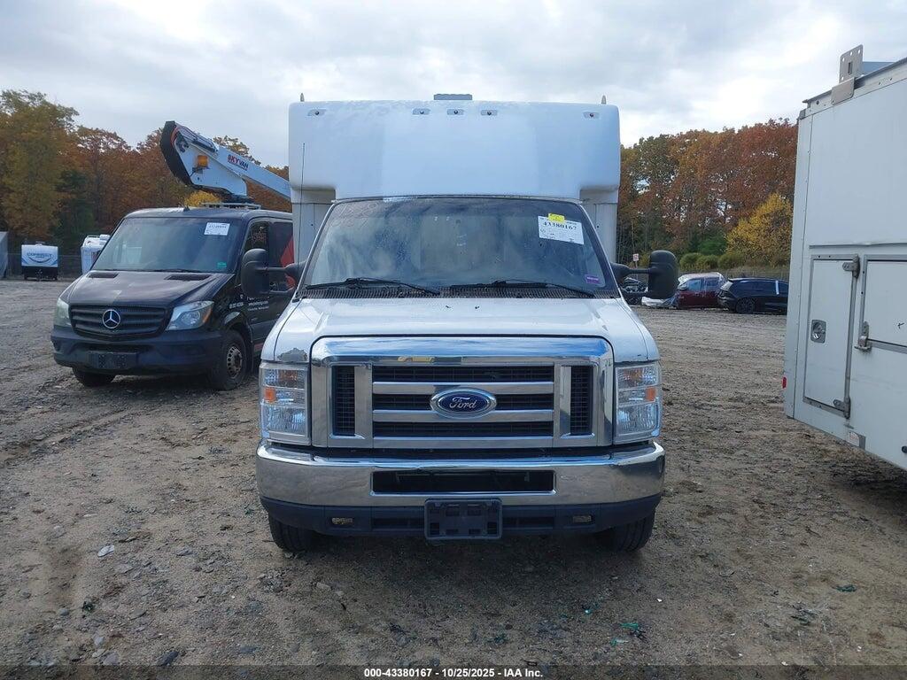 1FDWE3F64HDC66923 2017 FORD E-350 CUTAWAY photo no. 12