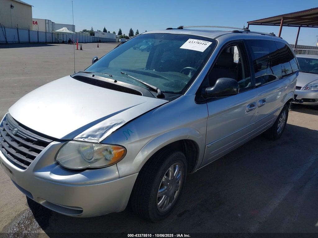 2C4GP64L05R213951 2005 CHRYSLER TOWN & COUNTRY photo no. 2