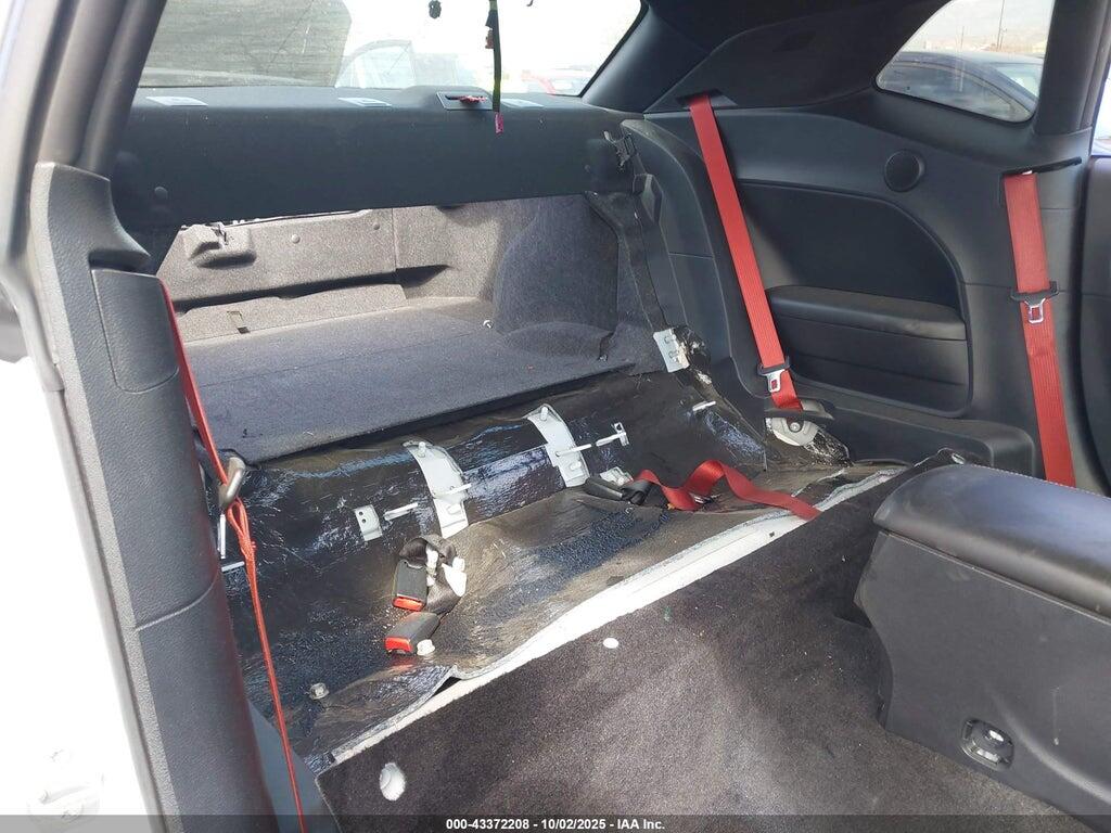 2C3CDZC91GH263415 2016 DODGE CHALLENGER photo no. 8