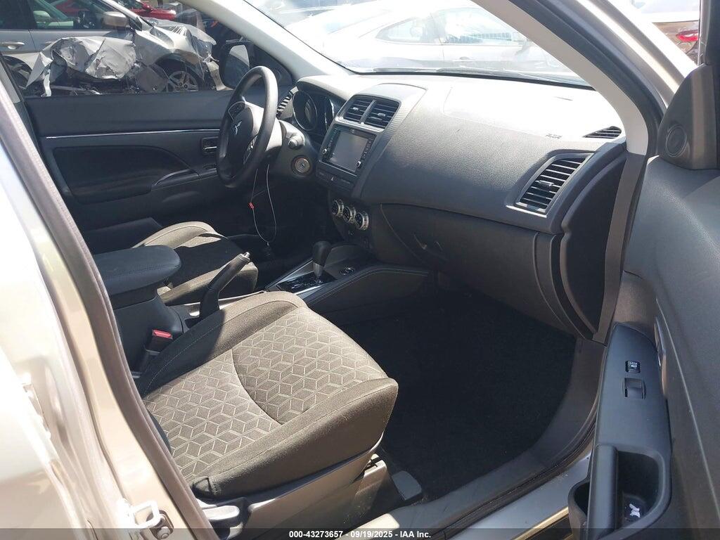 JA4ARUAU7RU010947 2024 MITSUBISHI OUTLANDER SPORT photo no. 5