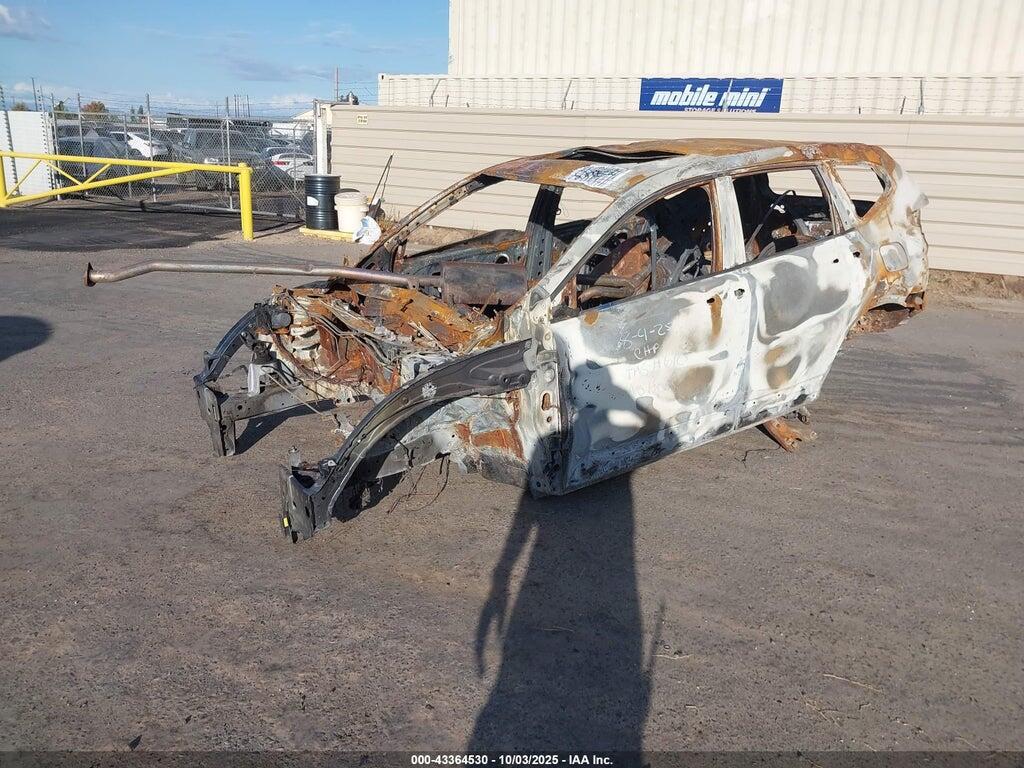 2HKRW1H82HH503002 2017 HONDA CR-V photo no. 2