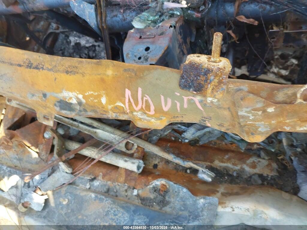 2HKRW1H82HH503002 2017 HONDA CR-V photo no. 9
