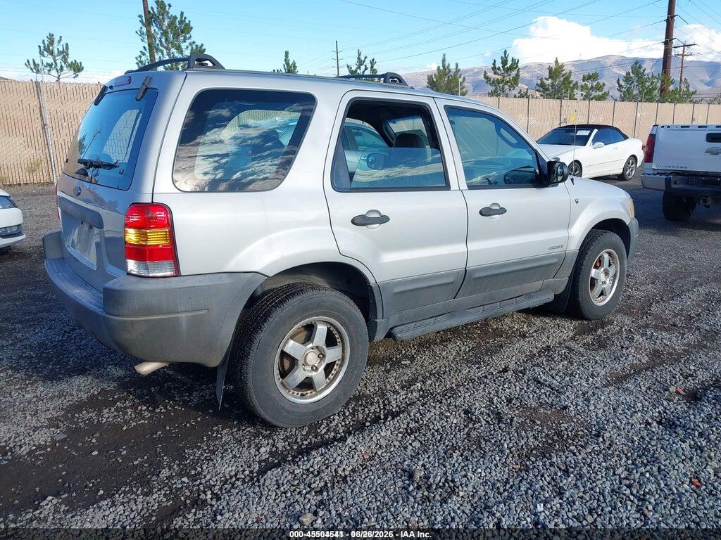 1FMYU02102KC83371 2002 FORD ESCAPE photo no. 4