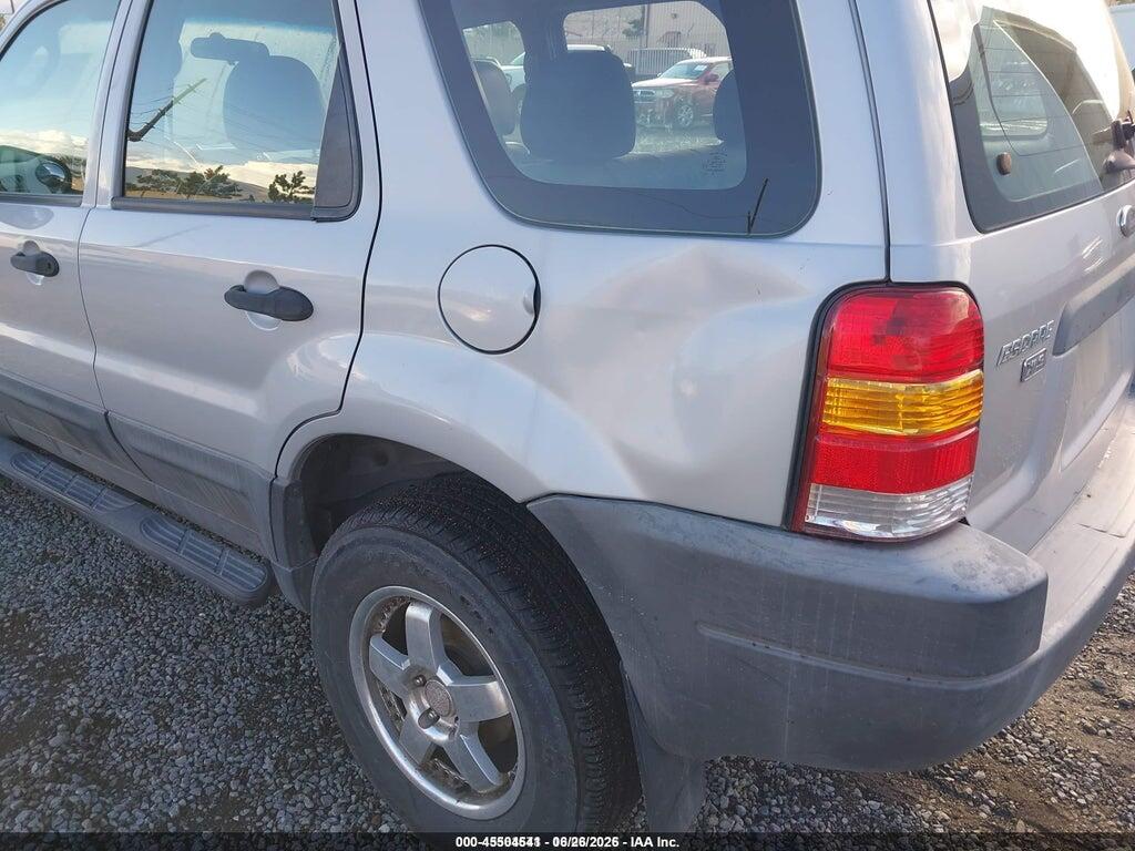 1FMYU02102KC83371 2002 FORD ESCAPE photo no. 6