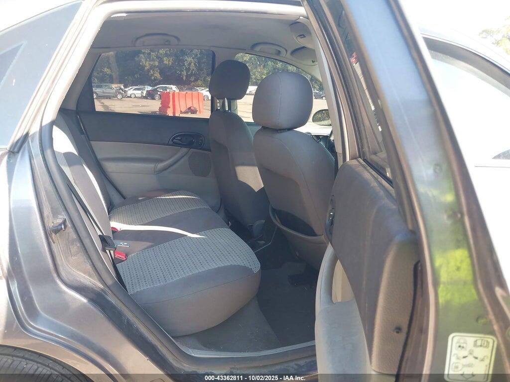 1FAHP34N57W210984 2007 FORD FOCUS photo no. 8