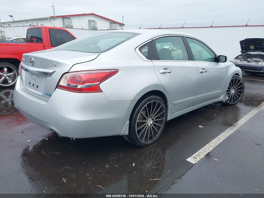 1N4AL3AP6DN582323 2013 NISSAN ALTIMA photo no. 4