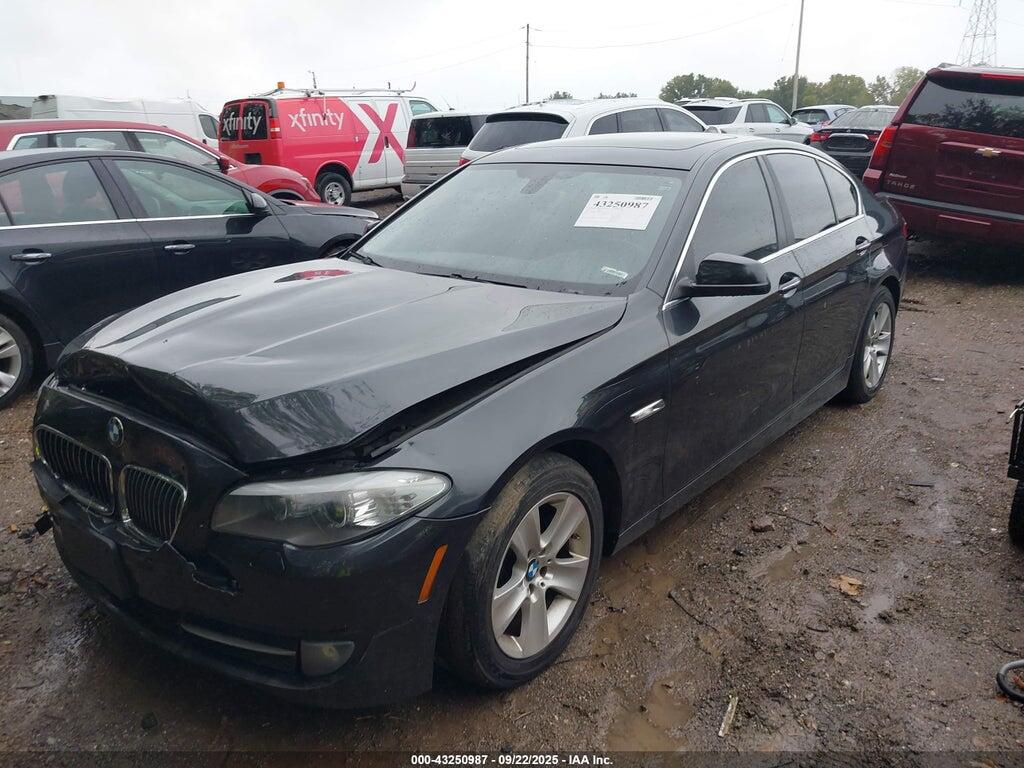 WBAXH5C5XDD113347 2013 BMW 528I photo no. 2
