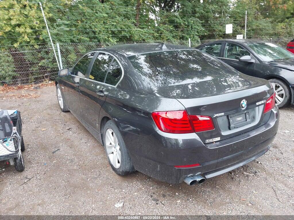 WBAXH5C5XDD113347 2013 BMW 528I photo no. 3